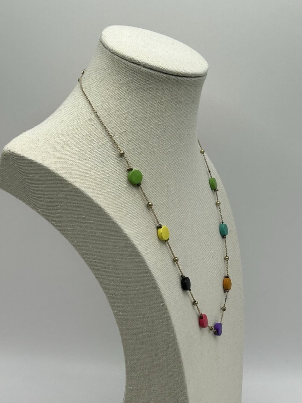 Vintage Colorful Painted Metal Bead Necklace Gold Tone Chain Boho Mod Retro Fun - Picture 13 of 16